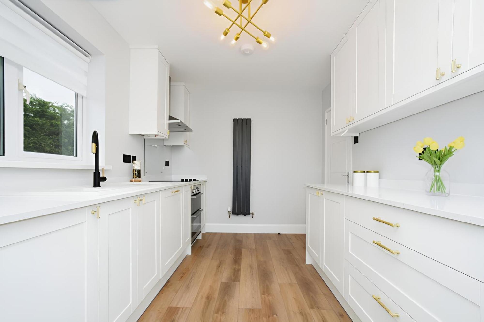 Beautiful 5 Bedroom Bungalow, Sleeps 7, In Calne Bagian luar foto