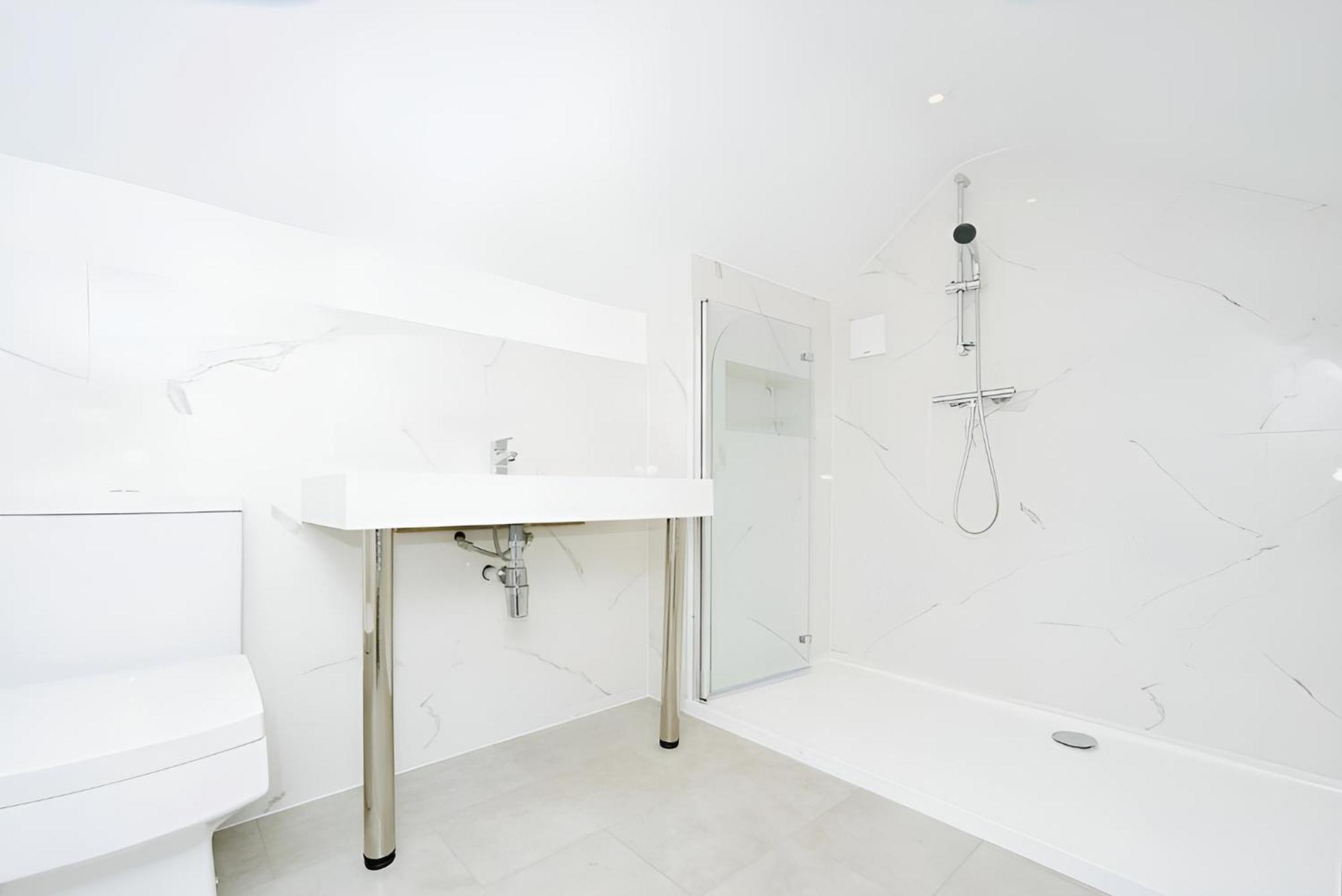 Beautiful 5 Bedroom Bungalow, Sleeps 7, In Calne Bagian luar foto